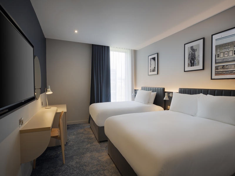 Leonardo Hotel Bristol